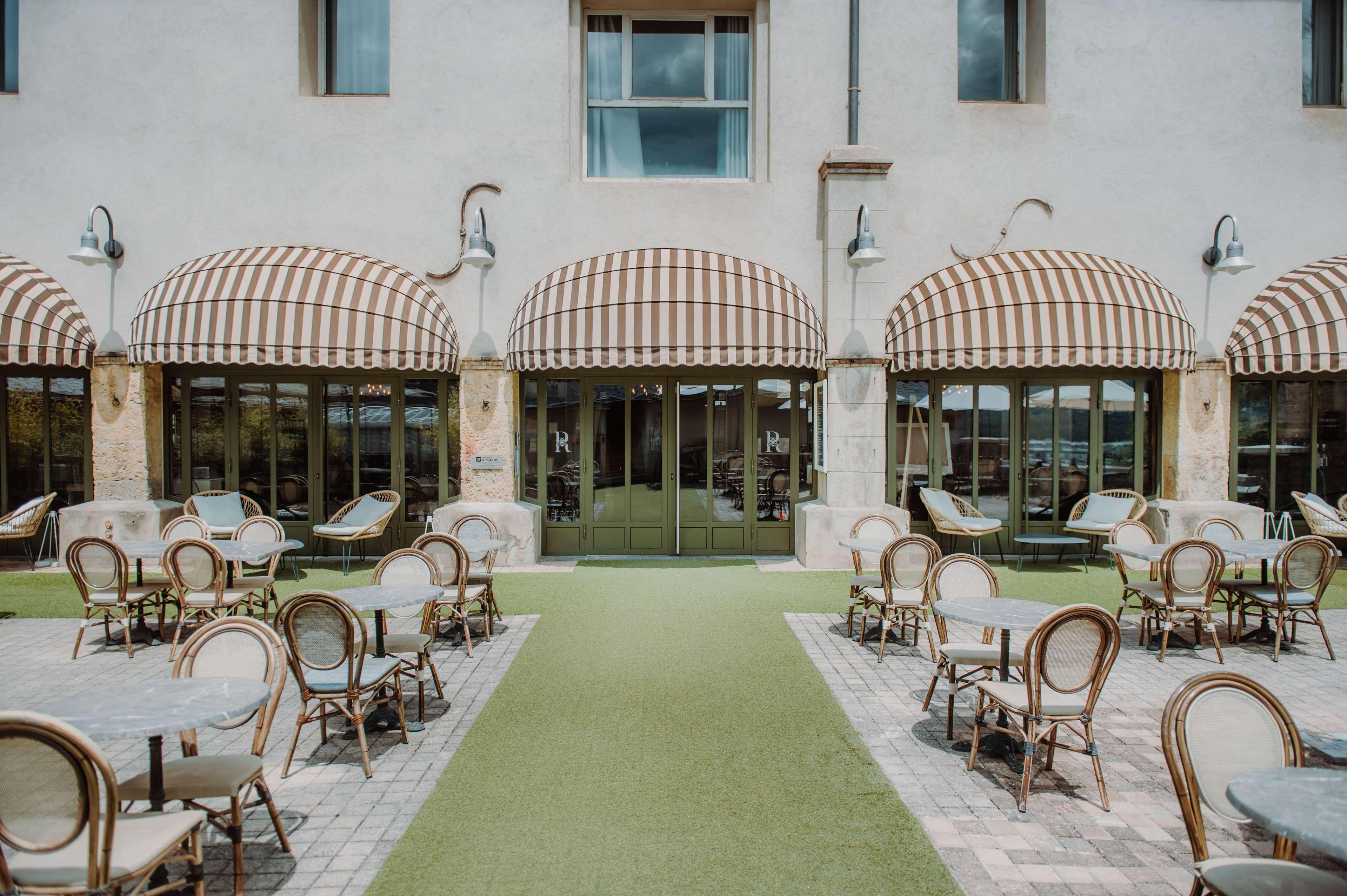 Hotel La Robeyere; BW Signature Collection 엠브룬 외부 사진